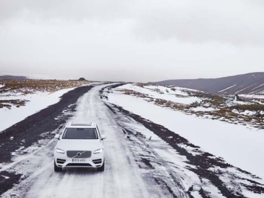 Volvo Alkuperäinen talvirengaspaketti 490 €