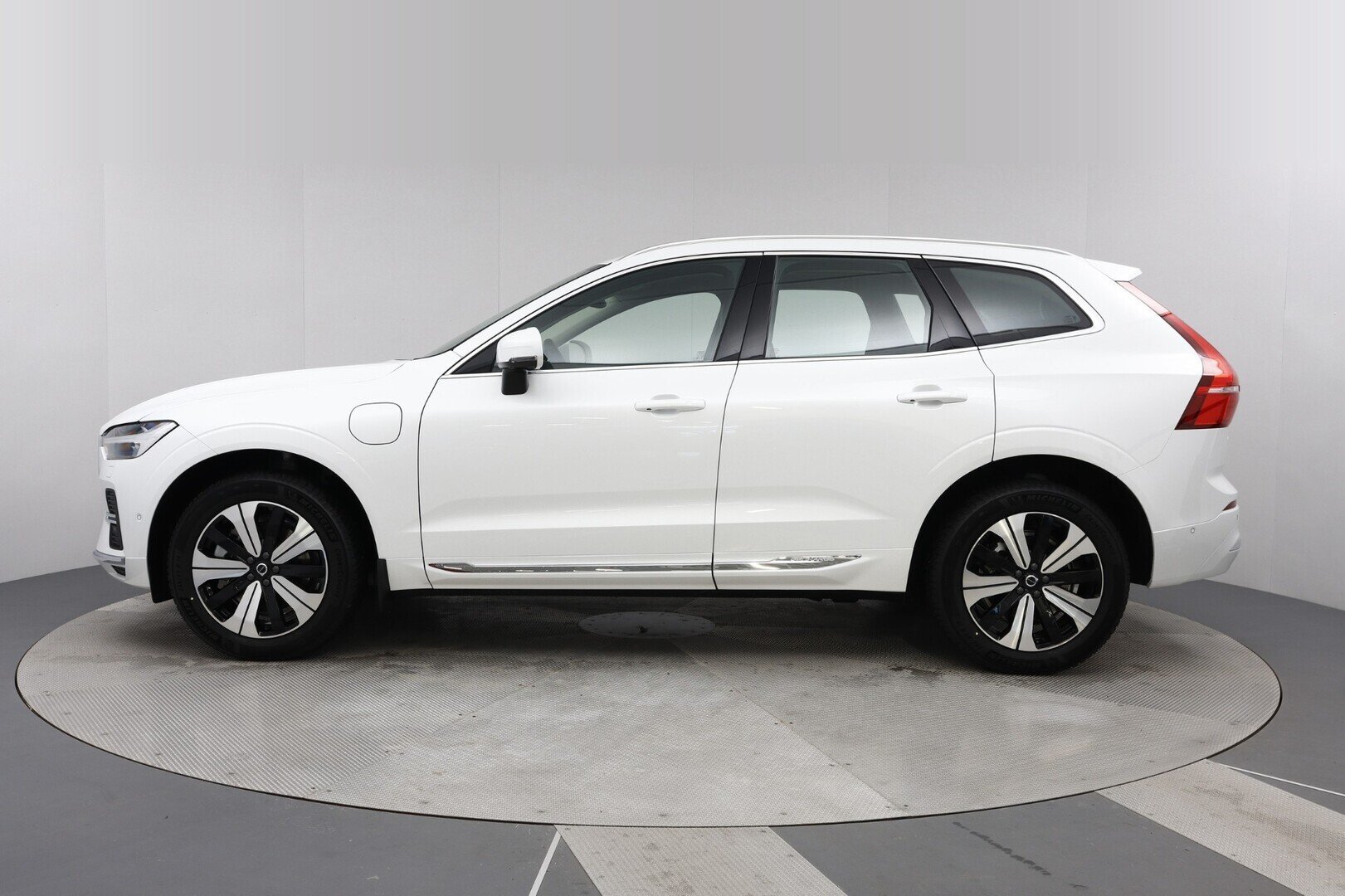 Volvo XC60 2024, kuva 3/33