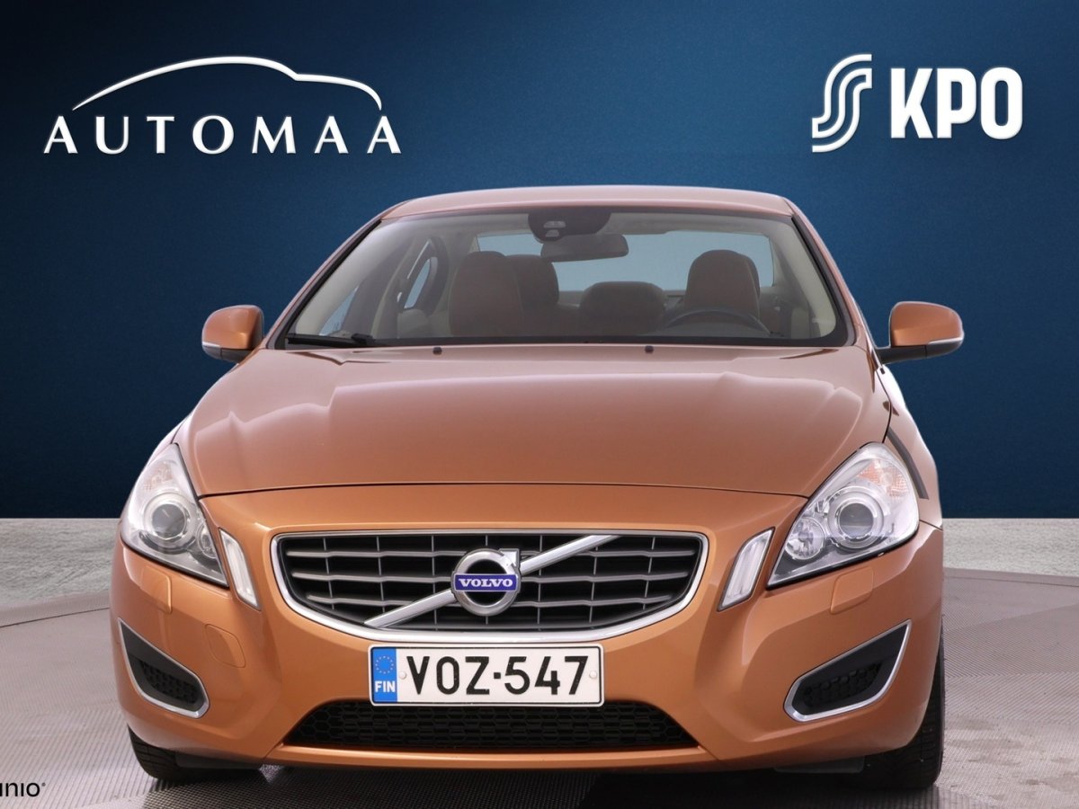 Volvo S60 D3 Momentum 2013, kuva 6/33